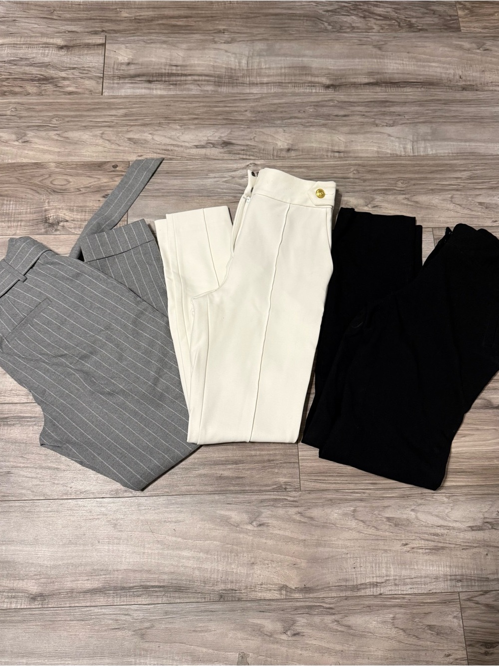 A set of 3 women’s pants Express, Banana Republic and 14th Union